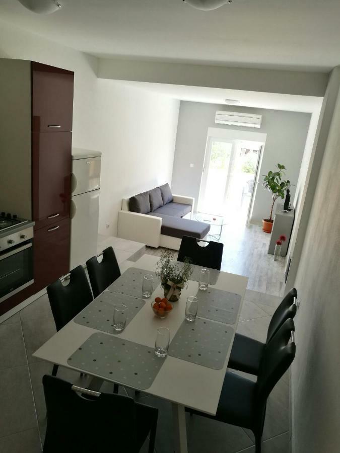 Apartman Ivankovic*** Pula Exterior photo
